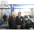 I.H.M. Internationlae Handwerksmesse 2005. Wolfgang Eser (re.) hat zu Beginn des Jahres die Aufgaben des Key Accounts fr NUSSBAUM bernommen. Nubaum 