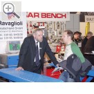 IHM Internationale Handwerksmesse 2006 Friedrich Owald (li.), Inhaber der MVS Maschinen Vertrieb Service ist seit vielen, vielen Jahren Vertriebspartner von Car Bench in Deutschland.  