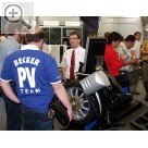 PV Leistungsschau 2006 An der geodyna optima. Bei der geodyna optima von Hofmann Werkstatt-Technik werden alle Raddaten sowie Hhen- und Seitenschlag berhrungslos via Laser erfat.  