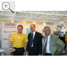 Automechanika 2006 in Frankfurt/Main Wolfgang Paltinat, Leiter Vertrieb/Marketing bei Elektron, Ottmar Lenger und Reiner Vetter von PV Autoteile.  