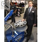 AMITEC 2010 in Leipzig Roland Fuchs, Geschftsfhrer der CARTEC Autotechnik Fuchs prsentierte im Rahmen der AMITEC 2010 sein WHEEL DOCTOR System.  