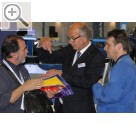 autopromotec 2013 Bologna Floor Knuivers (Mitte) ber Stertil KONI Hebetechnik.  