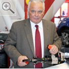 autopromotec 2013 Bologna Alto Giacomini Geschftsfhrer BLACKHAWK und das Nietwerkzeug WS XPress 800.  