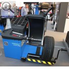 Automechanika Frankfurt 2014 Neu auf der Automechanika 2014 - HOFMANN Radwuchtmaschine geodyna 7850P mit integriertem Radlift.  