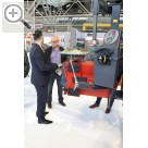 autopromotec 2015 M&B auf der Autopromotec 2015 - Reifenmontiermaschine mit kombinierter Radwuchtmaschine fr mobilen Pannen- und Reparaturservice. M&B 