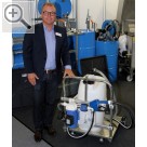 Wessels+Müller Werkstattmesse 2015 FMO NEU - mobiler RAPID AdBlue® Spender mit flexiblen Gebindeeinheiten.  