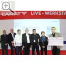 CARAT Leistungsmesse 2015 TEILEn e.V. hat im Rahmen der CARAT Leistungsmesse 2015 einen Scheck in Hhe von 100.000,- Euro an Peter Maffay bergeben. MEN@WORK 