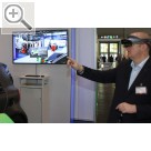 PV LIVE! 2017 AR Augmented Reality auf der PV LIVE! 2017 mit BOSCH und der Microsoft Hololens - Produktinformation und Bedienungsanleitung des Scheinwerfereinstellgerätes.  