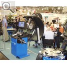 Hofmann Werkstatt-Technik auf der REIFEN 2004 in Essen. Der Messestand von HOFMANN war stets gut besucht. Die nationalen und internationalen Handelspartner informierten sich auf der REIFEN 2004 ber smtliche Innovationen.  Hofmann 