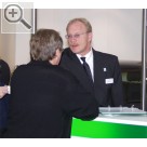 Messeimpressionen von der Automechanika 2004 Gutmann-Partner Gerd Pollakowski von GAT Werkstatteinrichtung aus Gladbeck.  