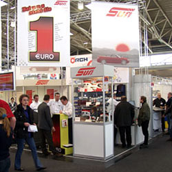 Zur I.H.M. 2004 auf dem Stand von SUN Diagnostics.